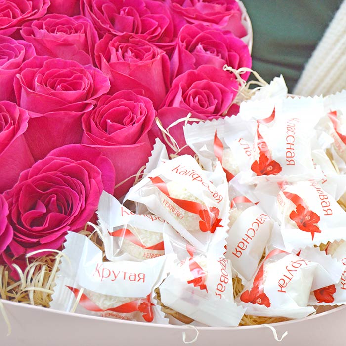 Коробка Розы и конфеты